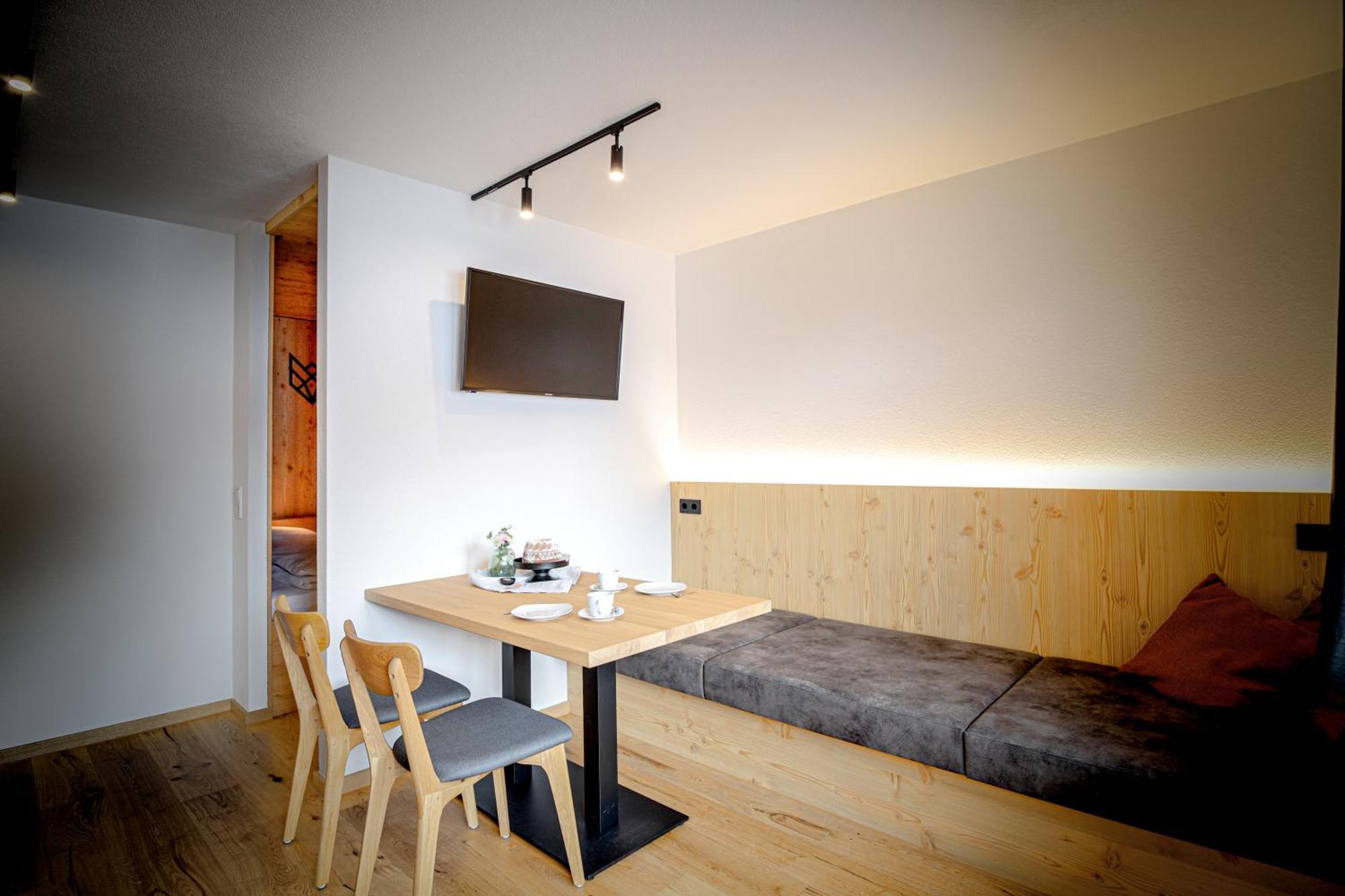 Wolf Apartments Padaun Vals Exteriör bild